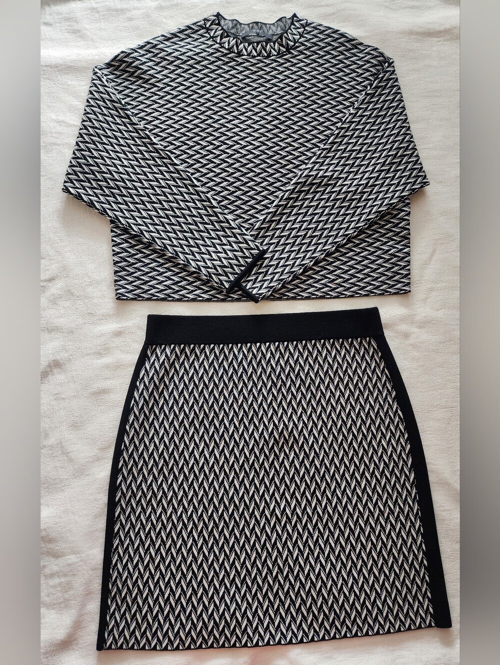 Oui Black & White Chevron Knit Set - Cropped Sweater & Mini Skirt Co-ord US 10